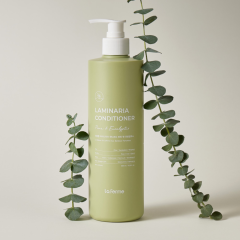 LA FERME LAMINARIA Pine & Eucalyptus mitrinošs un balansējošs kondicionieris bojātiem matiem 500ml LA FERME LAMINARIA Pine & Eucalyptus mitrinošs un balansējošs kondicionieris bojātiem matiem 500ml